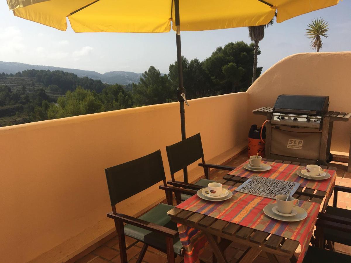 4 Persoons Bungalow Met Gemeenschappelijk Zwembad Teulada Ngoại thất bức ảnh